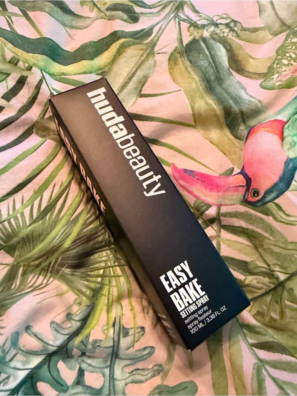 HUDA beauty Easy Bake Setting Spray